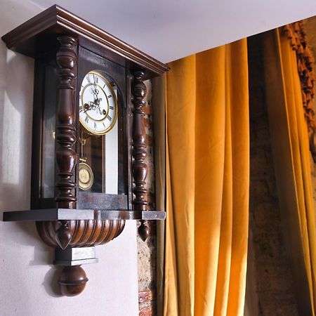 Carlito'S House- Un'Intera Casa Al Centro Storico Lägenhet Neapel Exteriör bild