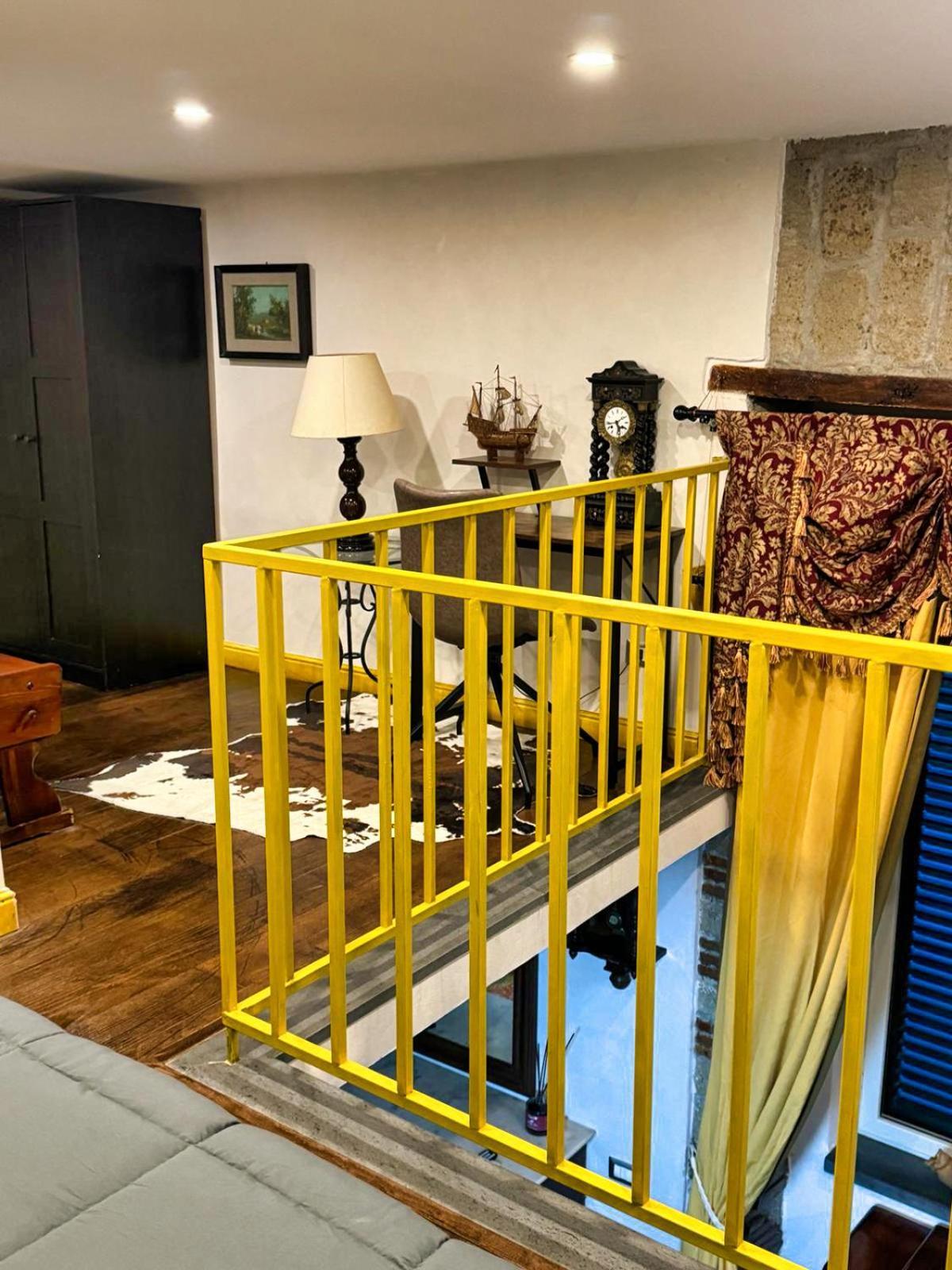 Carlito'S House- Un'Intera Casa Al Centro Storico Lägenhet Neapel Exteriör bild