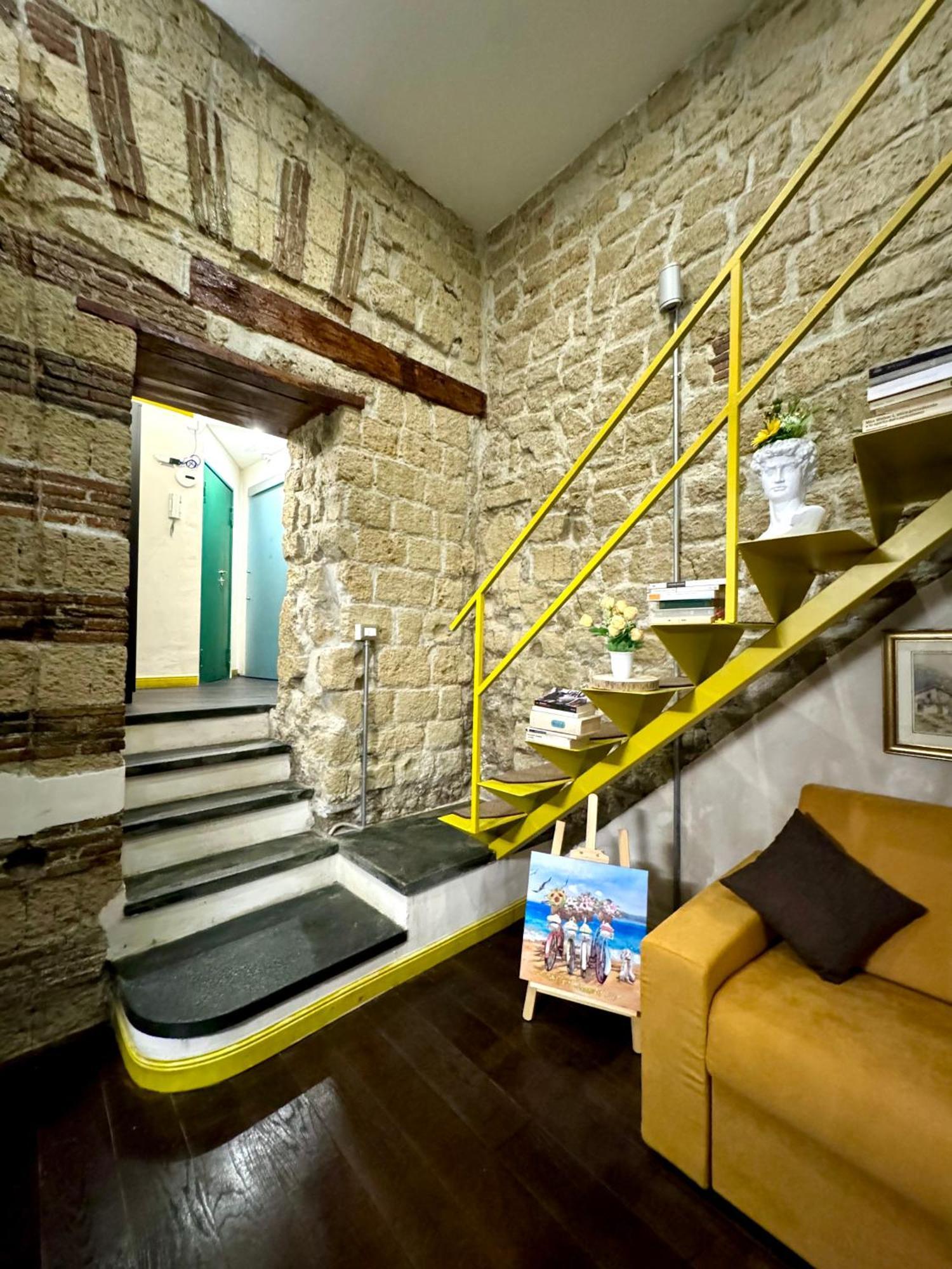 Carlito'S House- Un'Intera Casa Al Centro Storico Lägenhet Neapel Exteriör bild