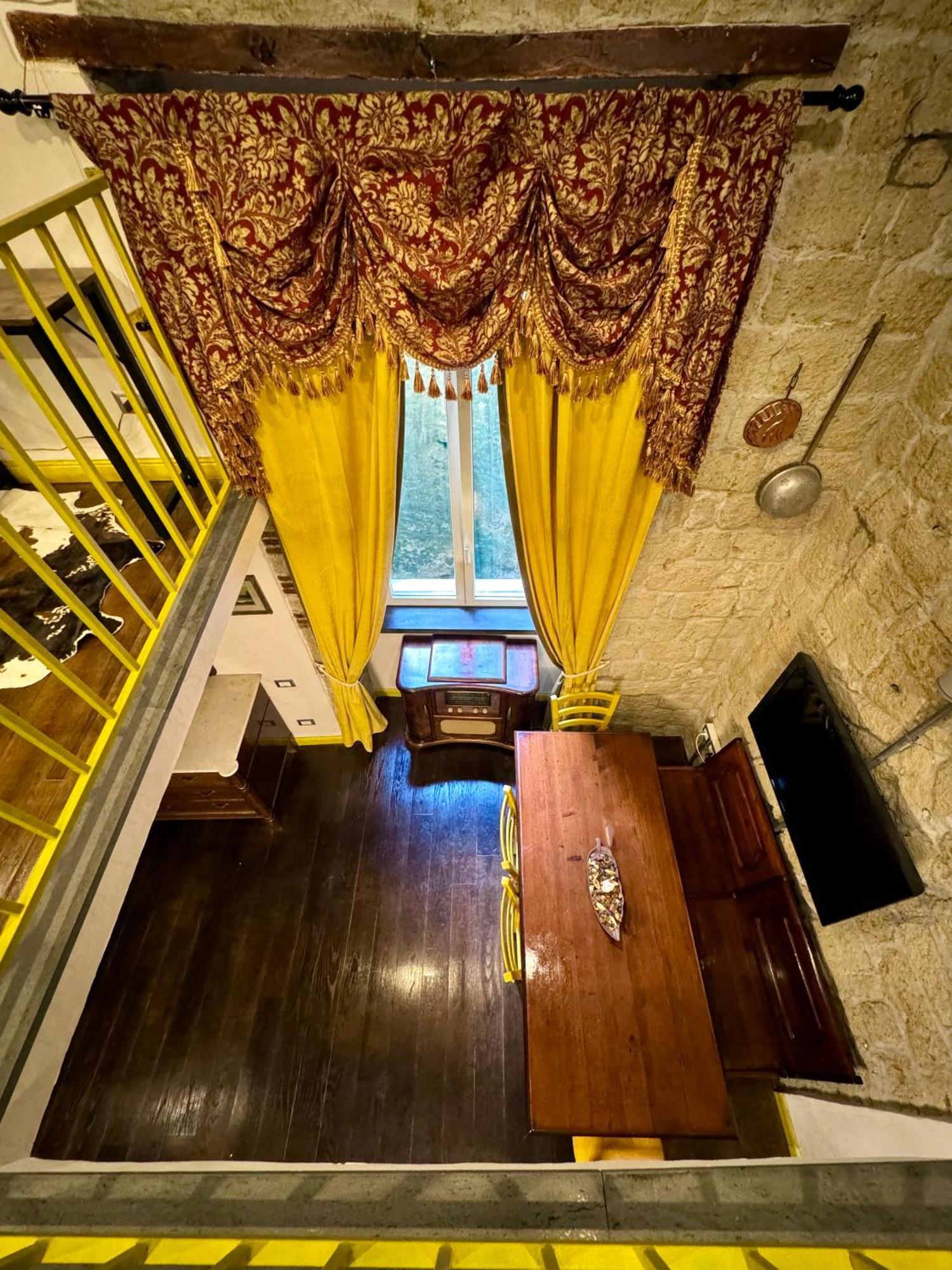 Carlito'S House- Un'Intera Casa Al Centro Storico Lägenhet Neapel Exteriör bild